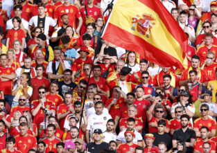 Spanische Fußballfans bei der EM