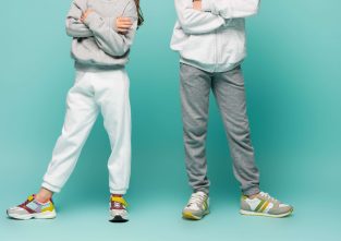 Die Jogginghose ist bequem, leicht zu tragen und modisch obendrein. Trotzdem wird sie jetzt an einer Schule verboten
