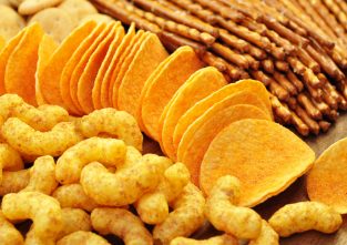 Knabberzeug wie Chips und Co. sind sehr beliebt. Doch manche Produkte sind eine echte Mogelpackung