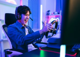 Mit Spielen wie FIFA Geld verdienen? Davon träumen viele. Doch nur die wenigsten schaffen es