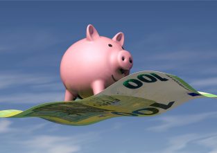 Was war vor dem Euro? Vor Tausenden Jahren hat man etwa mit Fellen oder Schneckenhäusern gezahlt