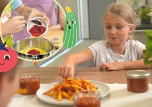 Streitfrage: Heißt es „der“ oder „das“ Ketchup? Die Antwort: Du musst dich gar nicht entscheiden. Laut dem „Österreichischen Wörterbuch“ sind beide Formen richtig