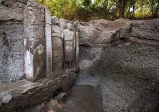 Diese beiden Figuren wurden bei Ausgrabungen in Pompeji entdeckt