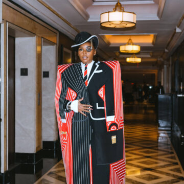 Ein echter Blickfang: Die Kleidung von Sängerin Janelle Monae (39) bei der Met Gala